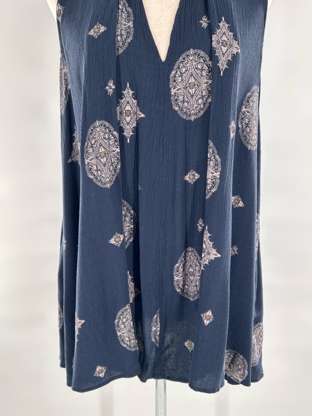 Free People Navy Medallion Sleeveless Tunic Dress XS - Picture 6 of 12